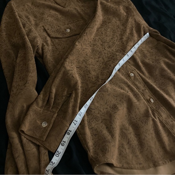 Adolfo International Vtg button down Small brown filigree texture - Picture 13 of 16